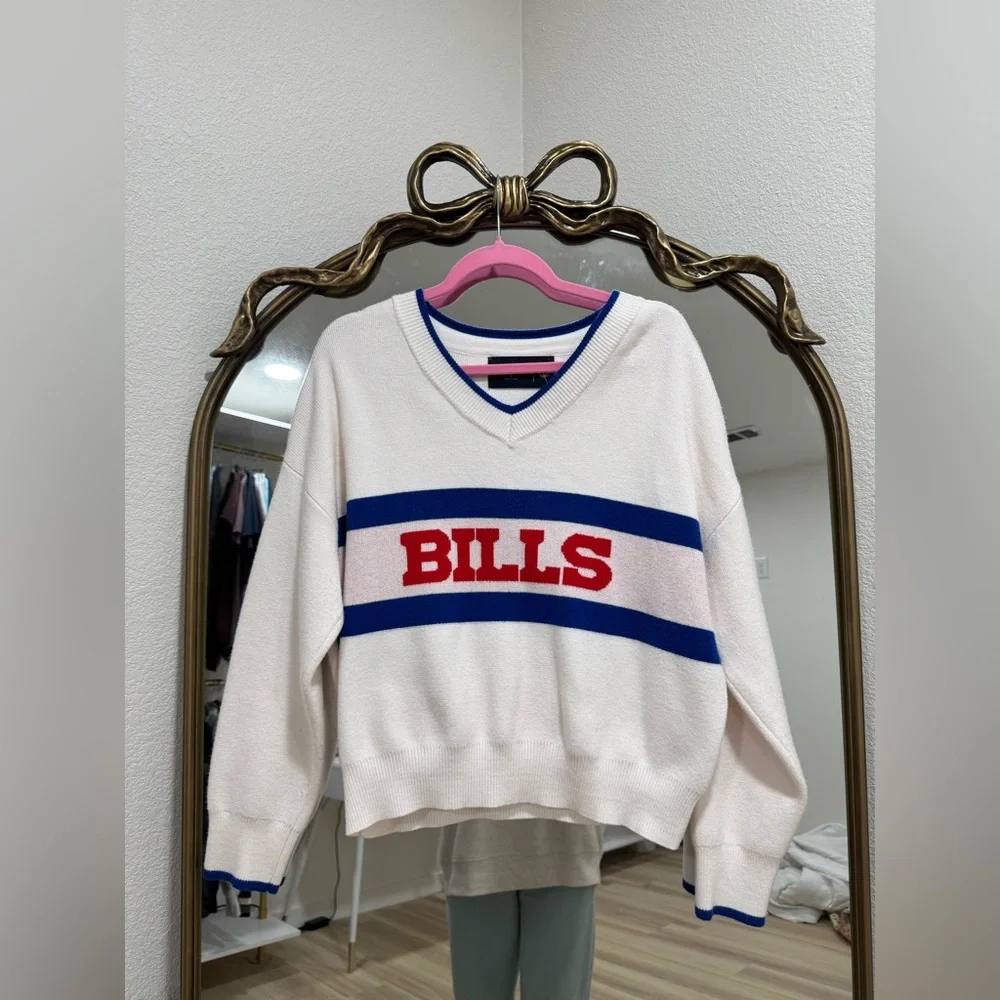 Abercrombie & Fitch NFL Sweater Buffalo Bills LuxeLoft V-Neck - Picture 2 of 4